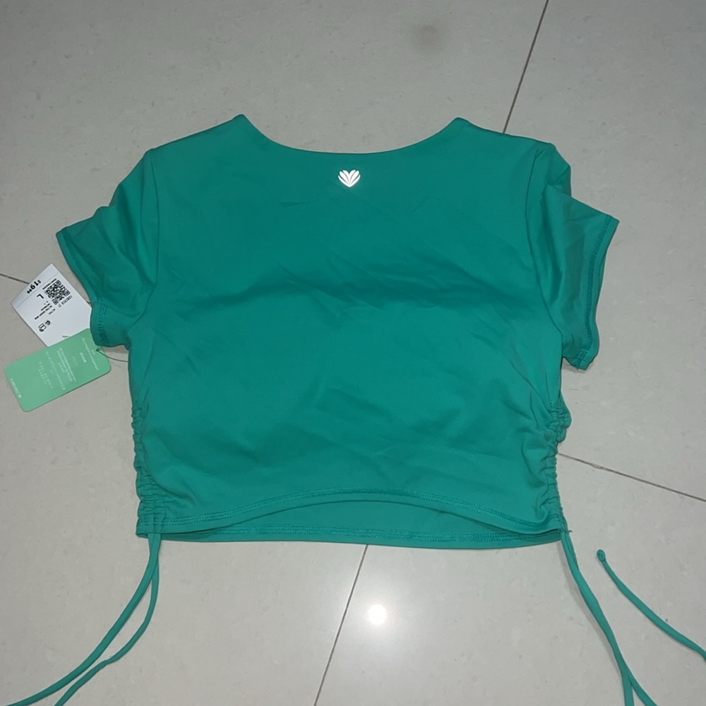 Tops - Picture 3 of 3